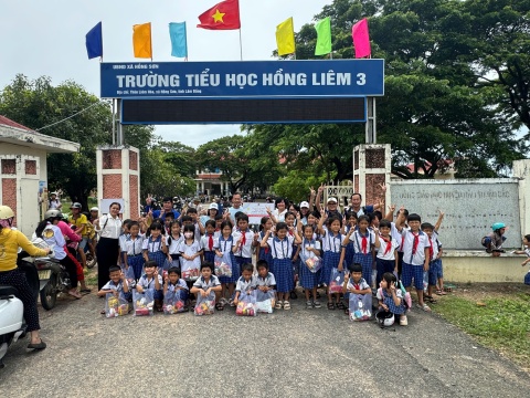 Chuyến thiện nguyện đến Trường Tiểu học Hồng Liêm 3 – Lan tỏa yêu thương đến những mầm xanh